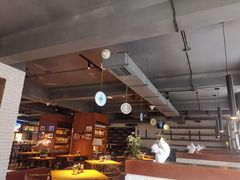 -JINNS锦时 steak&pizza(浸信会礼拜堂旧址店)