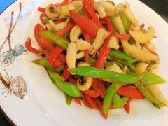 -老鄞江清水龙虾•赵赵家(江北店)