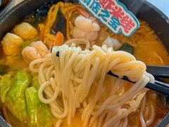 -灵芝妹子海鲜米线(劳动公园店)