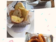 鸭卷、面包、洋葱圈-Kitchen·Y洋厨房西餐厅(王府壹号店)