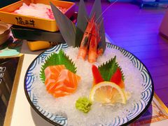 刺身拼盘（限量供应）-温禾牛·和牛寿喜烧自助火锅(恒基名人店)