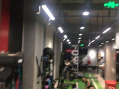 -汗水空间私教健身连锁(SM广场店)