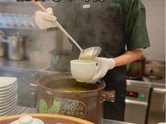 -老乡鸡(上海白玉兰广场店)