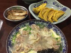 -老新隆牛肉锅贴(新街口店)