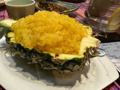 -香巴拉云南餐厅(华莱坞店)