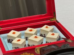 -品海楼·大连海胆锅贴馆(东港店)