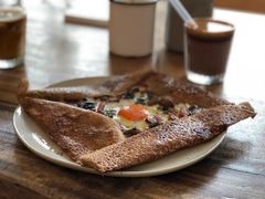 鸡蛋蘑菇熏肉荞麦可丽饼-RAC BAR(安福路店)