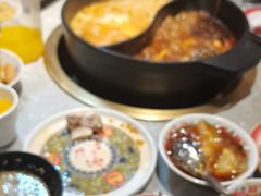 -沸炉重庆老火锅(军事博物馆店)