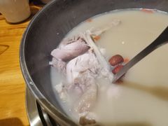 -汤宴参须肚包鸡(蒙阴店)