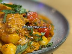 -HELLO 27 意面·沙拉·帕尼尼