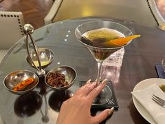 -LONG BAR 廊吧(外滩华尔道夫酒店)