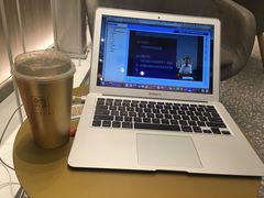 -奈雪的茶(市百一店)