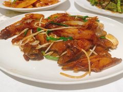 韭菜芽菜炒猪肠粉-花城苑广府菜(侨鑫店)