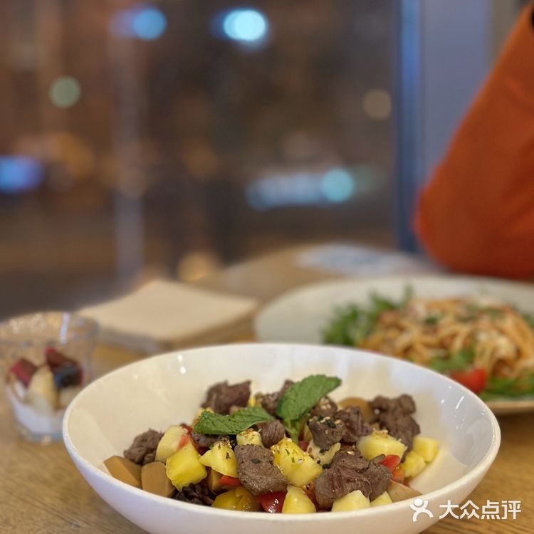 CupOne坐拥望京soho旁绝佳位置