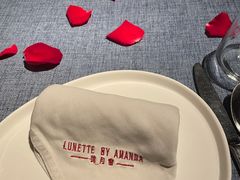 -弦月窗LUNETTE BY AMANDA(复兴路店)