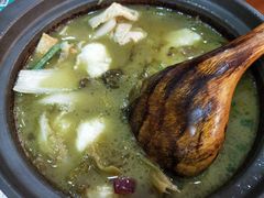 -周鱼小馆石锅酸菜鱼(活力汇店)