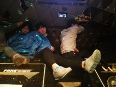 -歌迷量贩KTV(光彩市场店)