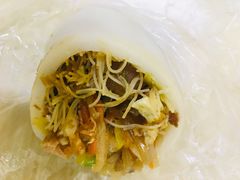 嵌糕夹猪肉鸡蛋和泡虾-温岭特色嵌糕(开元店)