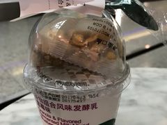 -星巴克(上海虹桥站2A检票口)