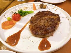 澳洲和牛西冷牛排（M6）-Golden Lily河内巴黎法越料理餐厅(建国西路店)