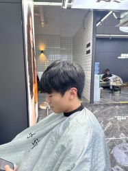 -藤野造型•烫染专业店