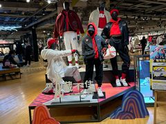 -NIKE品牌体验店(北京蓝色港湾店)