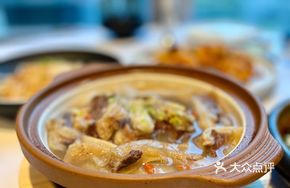 Signature Clear Soup Crispy Beef Brisket