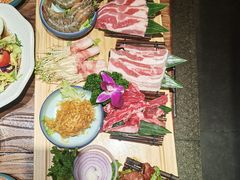 -明洞阿姨·韩式酱蟹烤肉·创意料理(三元桥店)