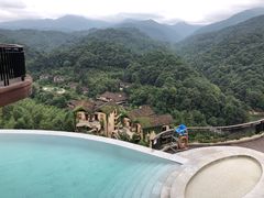 大堂泳池-南昆山十字水生态度假村