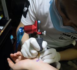 文字-越域刺青