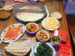 -萍姐火锅·公路夜市(武汉首店)