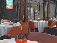 -阿瓦山寨·湘菜现炒·剁椒鱼头王(咸阳总店)