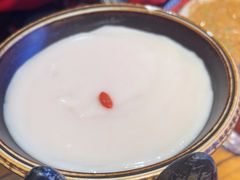-老牌坊云南鱼豆花火锅(哈西万达店)