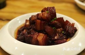 Braised Pork with Wine