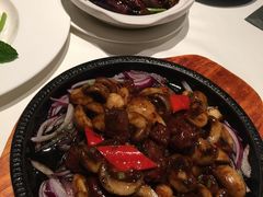 -八府香鸭·啫啫煲(华山路店)