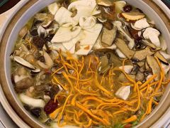 -野菌皇海景野生菌火锅(滨海大道店)