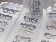 -吴良材眼镜(美罗城店)