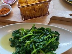 -渝信川菜 · 川味家常菜(财富购物中心店)