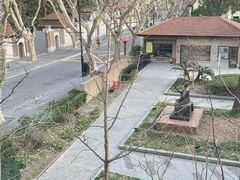 -穹六人间 people 6(岳阳路店)