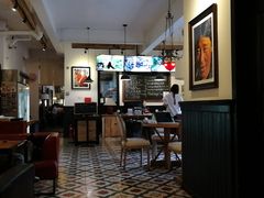 -拖板鞋咖啡旅行酒店(春熙路地铁站店)