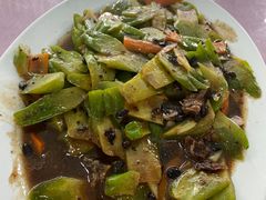 豆豉鲮鱼炒凉瓜-湿地轩