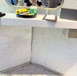-PE SALON 