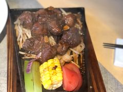 铁锄牛排-穹六人间 people 6(岳阳路店)