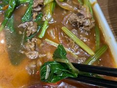 -裕记烧腊连锁餐饮(国商分店)