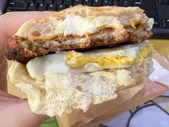 芝士猪柳蛋帕尼尼-肯德基(天津奥城店)