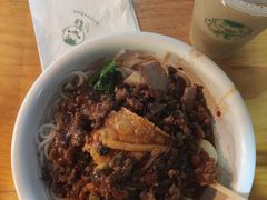 -水平有限螺蛳粉(宏达大厦店)