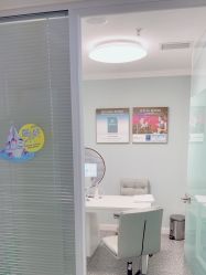 -咪咪专业脱毛连锁机构