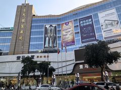 -广州白马服装市场