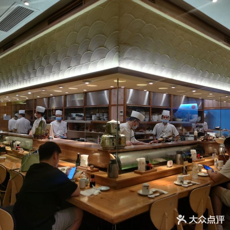 日料店还是老的好[爱心]