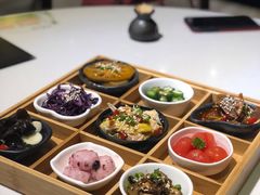 九宫格玲珑前菜-新仙清汤牛腩(铜锣湾店)